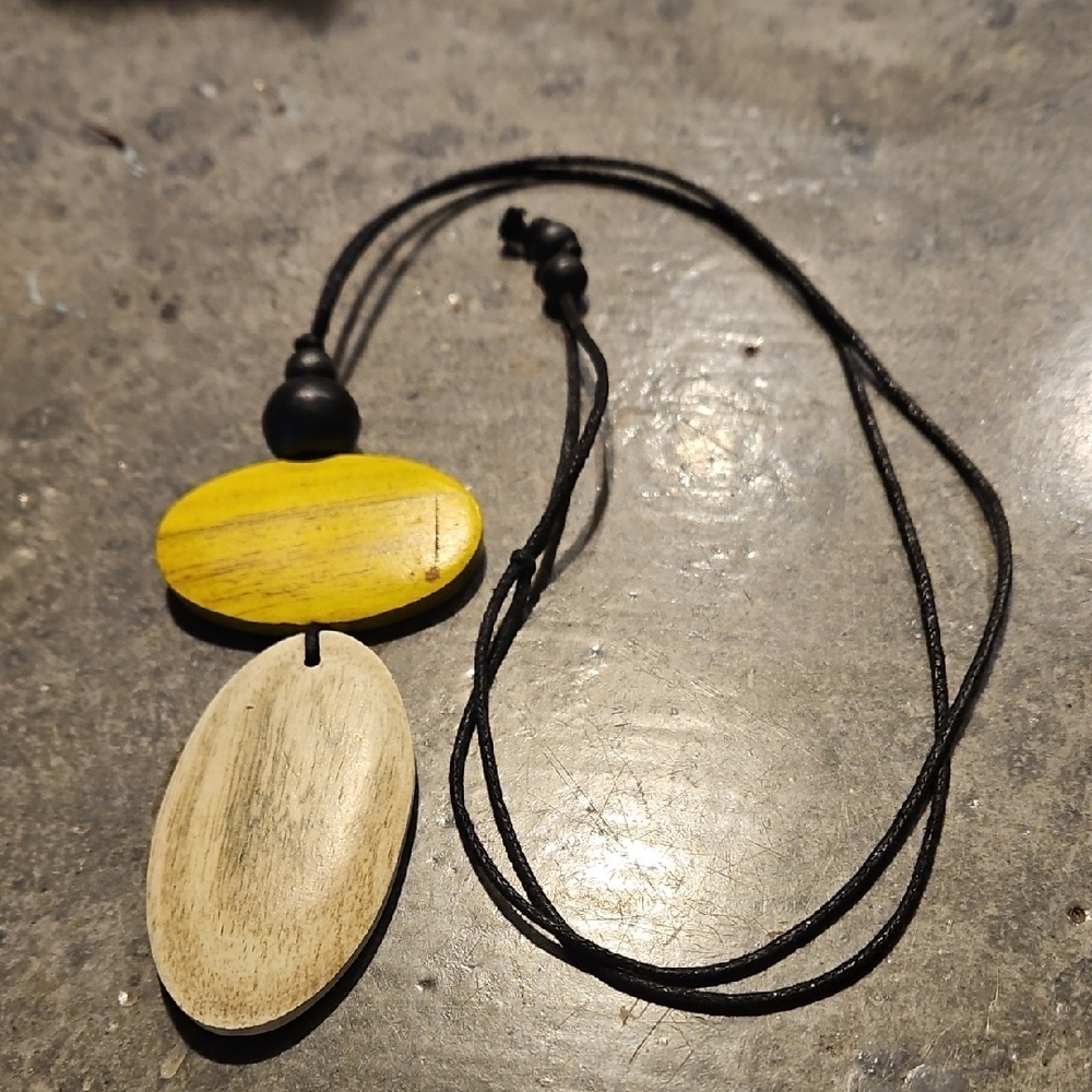 Yellow and Beige Oval Pendant Necklace